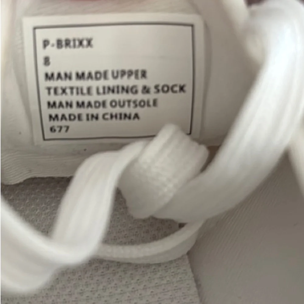 Steve Madden White Perforated Sneakers with Tan Accents Men’s Size 8 NWOT - Picture 6 of 8